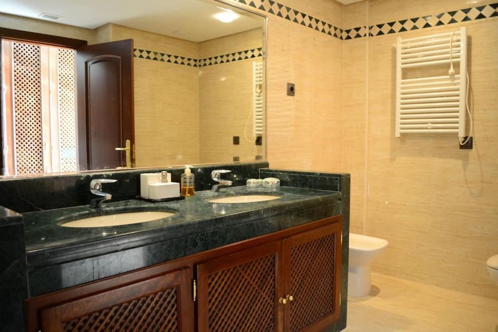 Luxury Apartment With Sea Views, Golf, Gym, Spa, 7 Pools Ojén Dış mekan fotoğraf