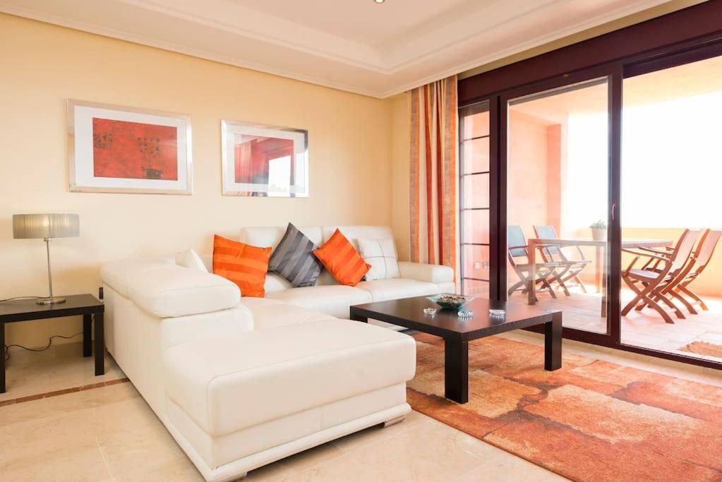 Luxury Apartment With Sea Views, Golf, Gym, Spa, 7 Pools Ojén Dış mekan fotoğraf